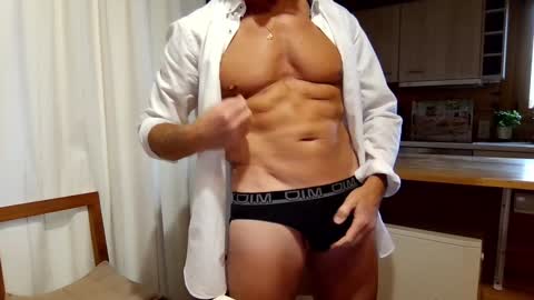 Snapshot of kimonoblues chatting on December 2024 09:55:02 AM kimonoblues online show from December 2024 09:55:02 AM