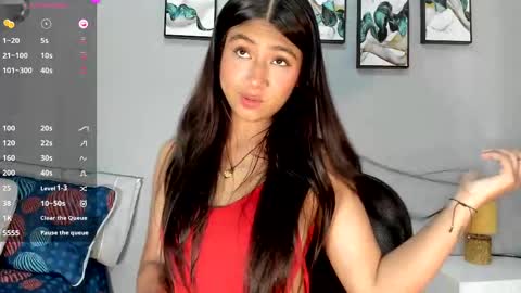 Kim online show from October 2025 07:43:01 PM