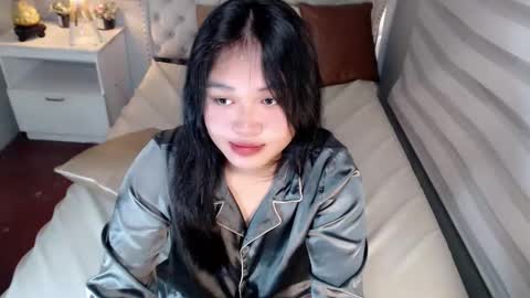 Snapshot of kina_greyx chatting on April 2026 05:10:02 AM kina online show from April 2026 05:10:02 AM