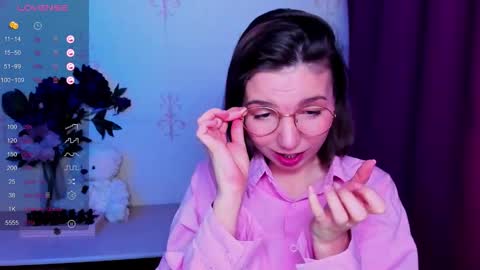 Hazel online show from March 2026 03:32:01 AM