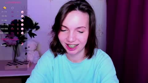 Hazel online show from April 2026 07:39:02 AM