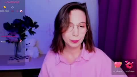 Hazel online show from April 2026 08:42:02 PM