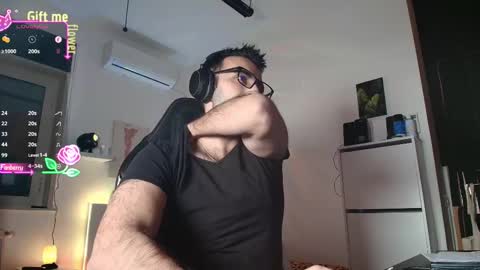 Snapshot of king7045 chatting on December 2025 10:36:01 PM king7045 online show from December 2025 10:36:01 PM