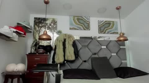 Snapshot of king_fitt_ chatting on February 2025 08:18:01 PM HOT MEN BLACK online show from February 2025 08:18:01 PM