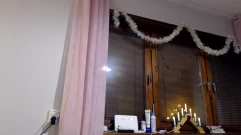 Snapshot of kingandprincess chatting on December 2024 04:50:01 PM sexysexyhotwetpinkredpussy online show from December 2024 04:50:01 PM