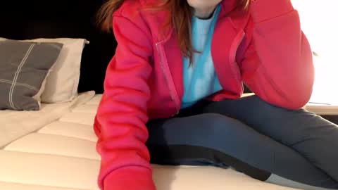 sexysexyhotwetpinkredpussy online show from January 2026 06:45:01 PM