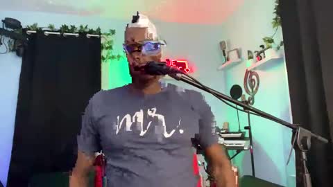 Snapshot of kingcorbra chatting on January 2025 03:11:02 AM KC online show from January 2025 03:11:02 AM