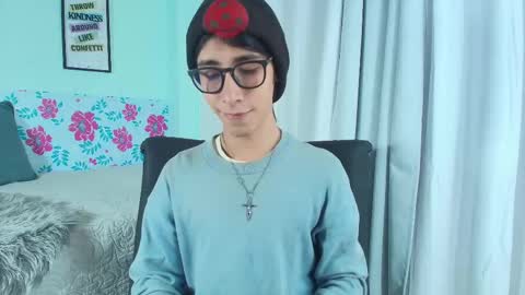 kingdanny_8 online show from October 2025 02:26:02 AM