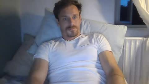 Snapshot of kingharold92 chatting on June 2026 09:06:01 PM kingharold92 online show from June 2026 09:06:01 PM