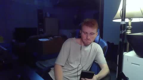Snapshot of kingoffootfetish chatting on December 2024 06:43:02 AM Master  King Tommy online show from December 2024 06:43:02 AM