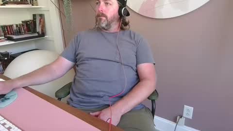 Richard online show from September 2025 05:57:02 PM