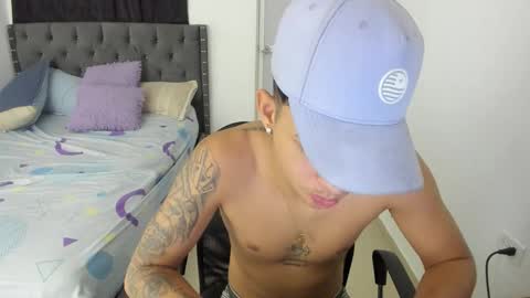 DOMINANT ALPHA KINGS online show from October 2025 01:49:02 AM