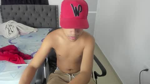 DOMINANT ALPHA KINGS online show from October 2025 12:17:01 PM