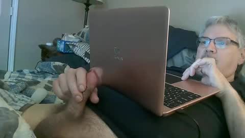 kingtongue10 online show from January 2025 04:50:01 PM