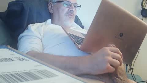 kingtongue10 online show from January 2026 10:23:01 PM