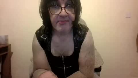 Snapshot of kingwillywoo chatting on January 2025 01:14:01 PM Cynthia Pvc lips online show from January 2025 01:14:01 PM