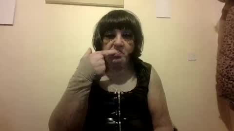 Snapshot of kingwillywoo chatting on January 2025 04:16:01 PM Cynthia Pvc lips online show from January 2025 04:16:01 PM
