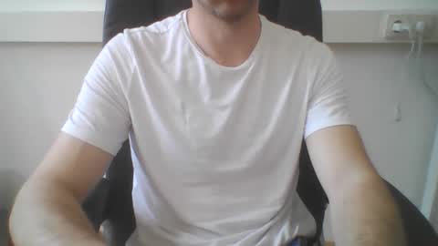 Max online show from April 2026 02:09:01 PM