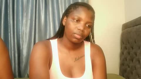 Lola online show from April 2026 06:45:02 PM