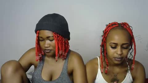 Snapshot of kinky_secrett chatting on September 2025 11:42:01 AM Cupshee and cushey online show from September 2025 11:42:01 AM