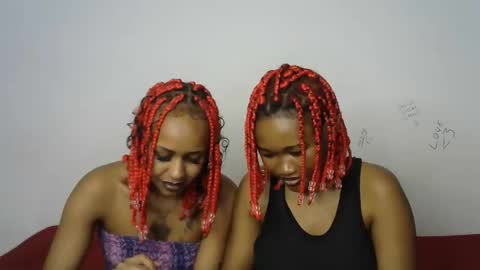 Snapshot of kinky_secrett chatting on September 2025 07:43:01 AM Cupshee and cushey online show from September 2025 07:43:01 AM