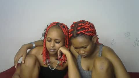 Snapshot of kinky_secrett chatting on September 2025 02:04:01 AM Cupshee and cushey online show from September 2025 02:04:01 AM