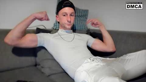 kinky_spidey online show from November 2025 07:37:01 PM