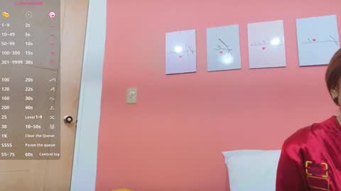 kinkycutegirll online show from September 2025 01:01:01 PM