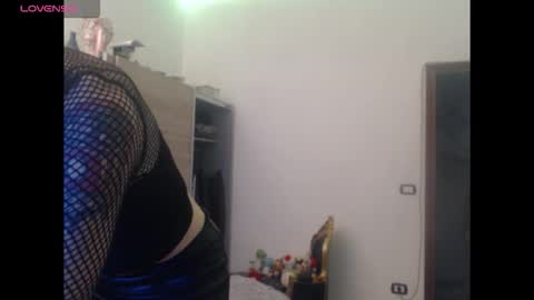 Snapshot of kinkyerikat chatting on September 2025 12:16:01 AM Anya online show from September 2025 12:16:01 AM