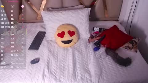 MISS RYN  online show from February 2025 02:46:01 AM