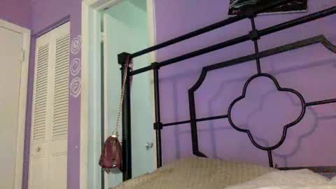 Bunniii online show from April 2026 05:36:01 PM