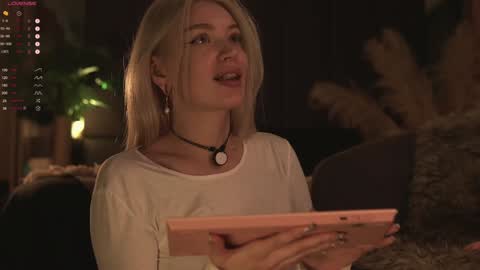 kinkylina_ online show from December 2024 12:06:02 PM