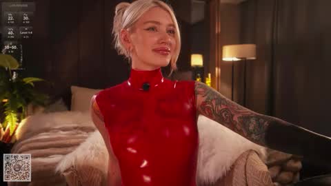 kinkylina_ online show from December 2025 03:50:02 PM