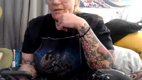 Snapshot of kinkypinkyplay2 chatting on February 2025 08:05:02 AM Kinky Pinky online show from February 2025 08:05:02 AM