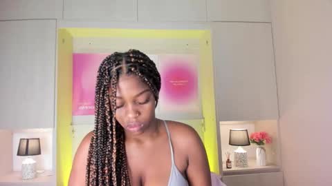 M A R A  online show from February 2026 11:42:02 AM