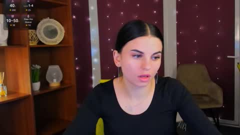 kira fox x online show from November 2025 02:34:02 PM