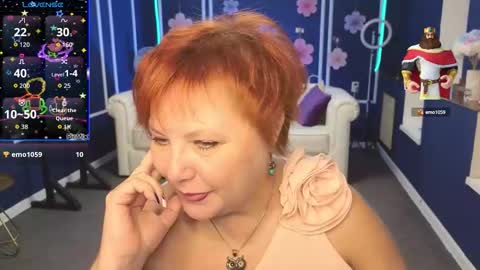 Kira Kennet online show from September 2025 07:23:01 AM