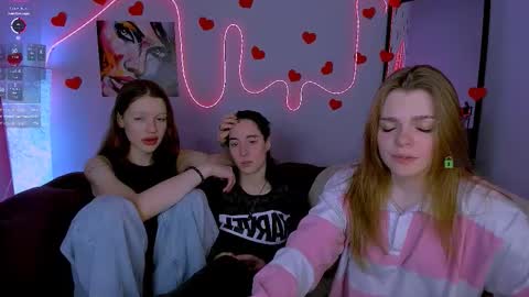 Kira  online show from February 2026 03:05:01 AM