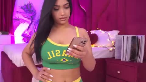 Snapshot of kira_krush chatting on June 2026 05:21:01 AM kira krush online show from June 2026 05:21:01 AM