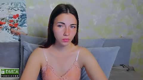 Snapshot of kira_mooon chatting on June 2026 06:53:02 PM Kira online show from June 2026 06:53:02 PM
