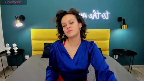 Snapshot of kira_steel chatting on April 2026 08:09:02 AM KIRA online show from April 2026 08:09:02 AM