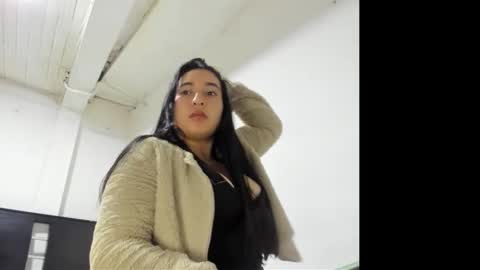 Snapshot of kira_stormm chatting on November 2025 04:18:01 PM kira_stormm online show from November 2025 04:18:01 PM