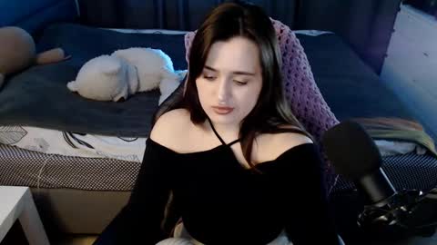 Kira  follow me  online show from February 2025 05:08:01 AM