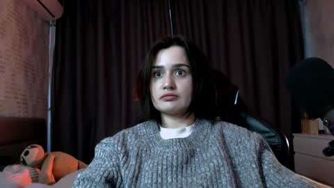 Snapshot of kira_yammy chatting on May 2026 11:45:02 PM Kira follow me online show from May 2026 11:45:02 PM