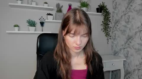 KIRA online show from May 2026 05:36:02 AM