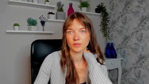 KIRA online show from June 2026 05:42:01 AM