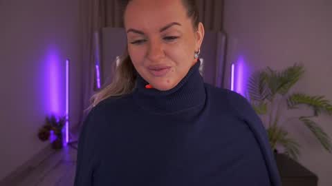 Snapshot of kiracandys chatting on February 2025 09:13:01 PM Kira online show from February 2025 09:13:01 PM