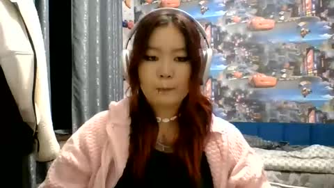 Kira online show from October 2025 07:57:02 PM