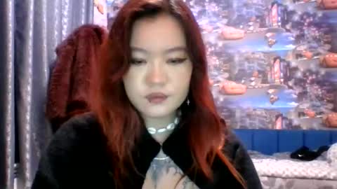 Kira online show from December 2025 07:53:02 PM