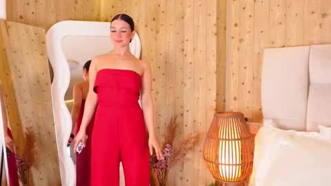 kira online show from November 2025 03:50:01 AM